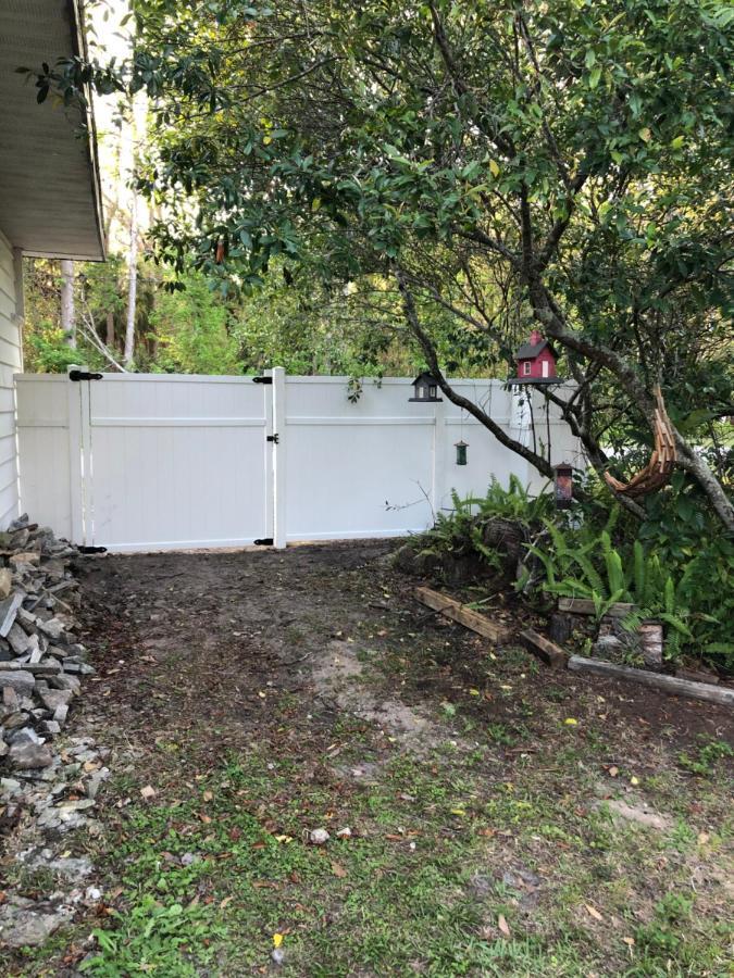 Cozy Cottage River House Weeki Wachee Exterior photo