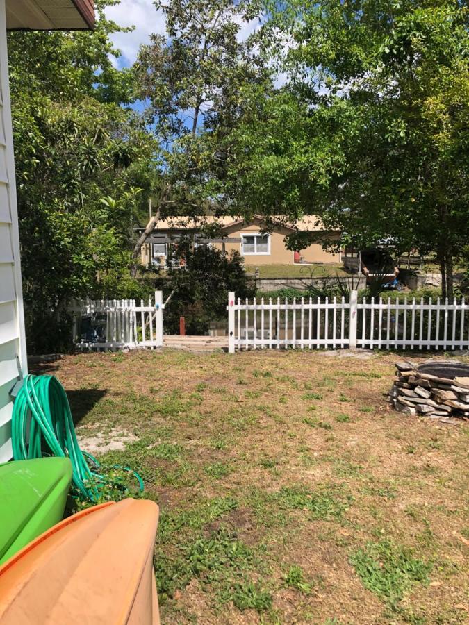 Cozy Cottage River House Weeki Wachee Exterior photo