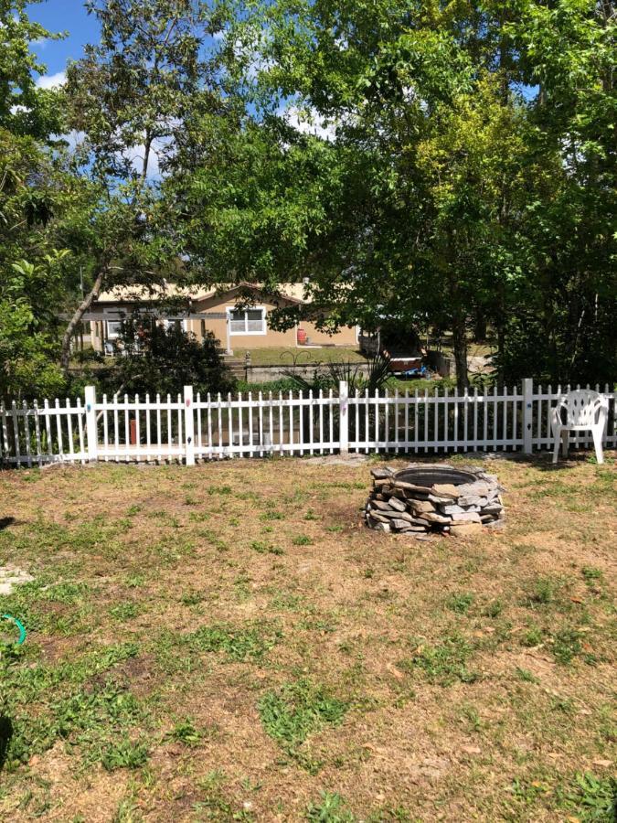 Cozy Cottage River House Weeki Wachee Exterior photo